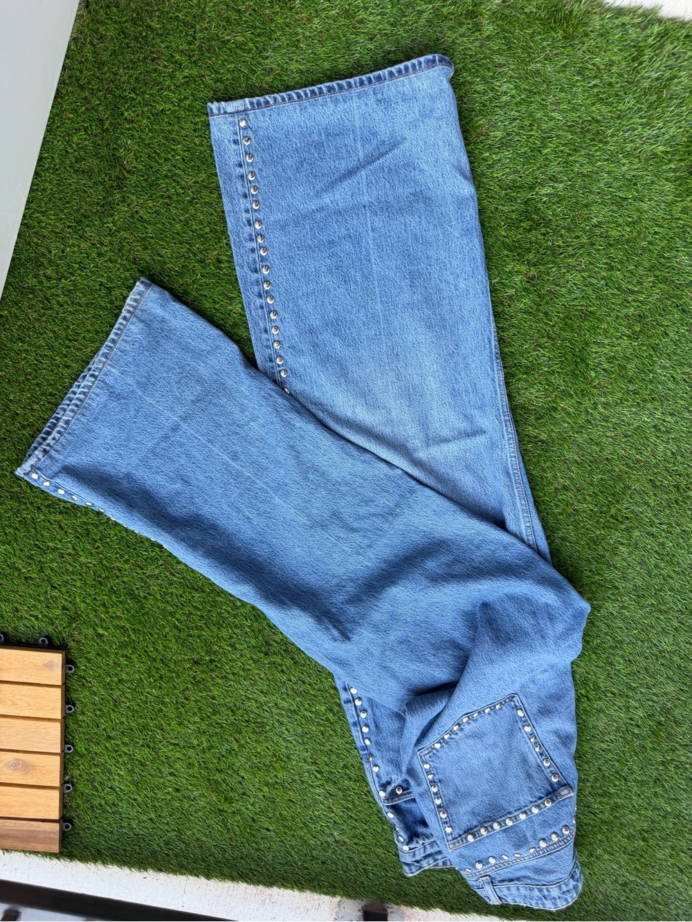 Reformation Cary Stud-Trim Wide-Leg Jeans - Picture 2 of 3